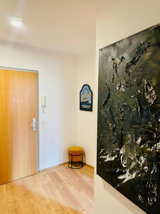 וינה Cozy & Charming City Apartment מראה חיצוני תמונה